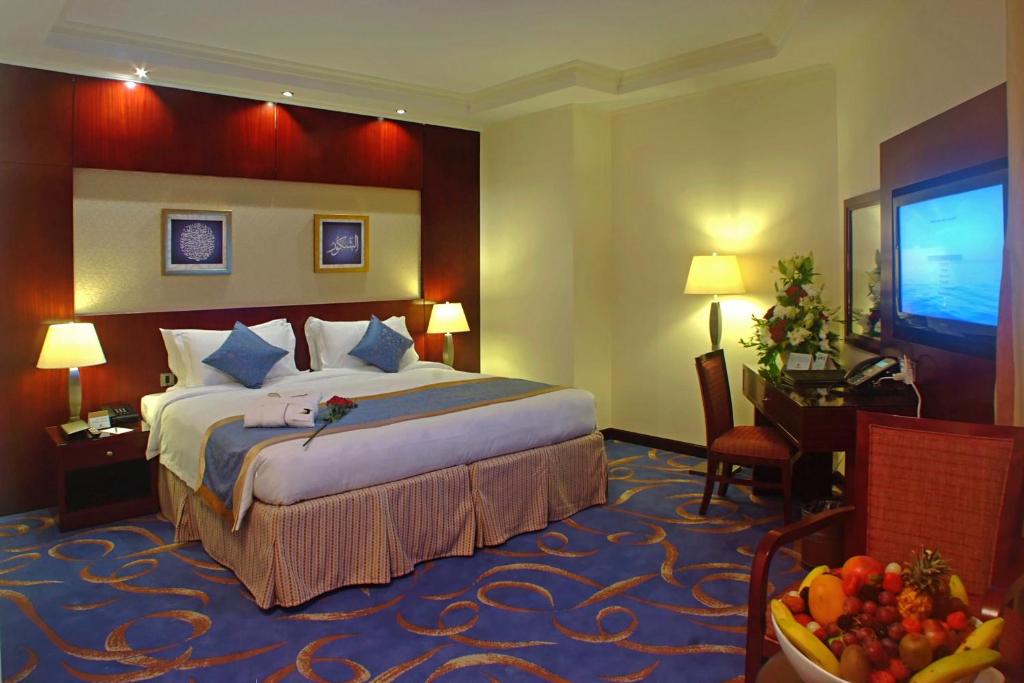 img-hotel