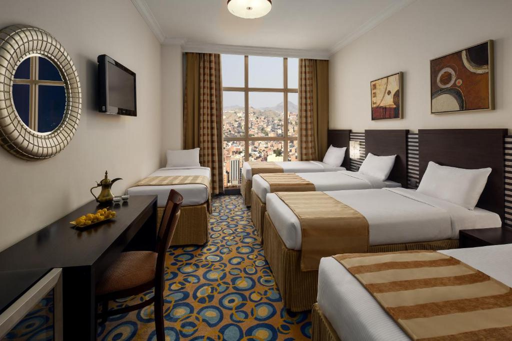 img-hotel