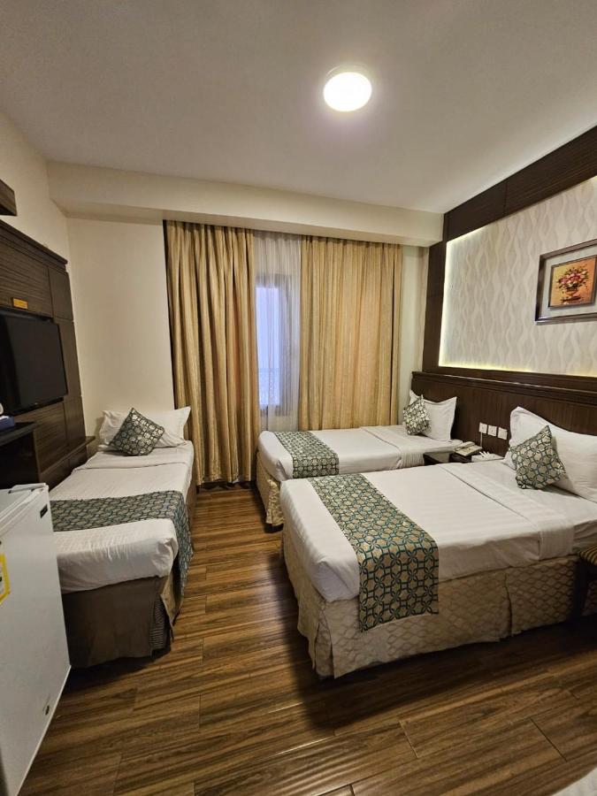 img-hotel