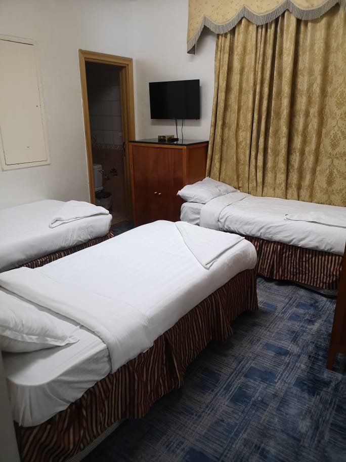 img-hotel